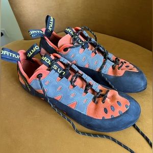 La Sportiva Tarantulace Climbing Shoes